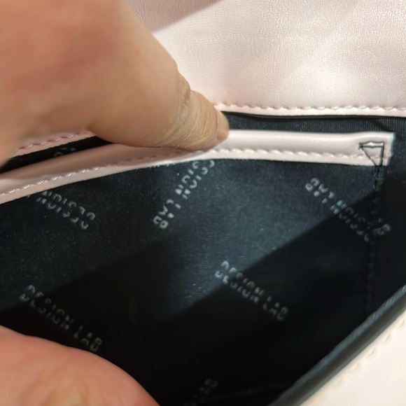 Cross body bag - Picture 6 of 7